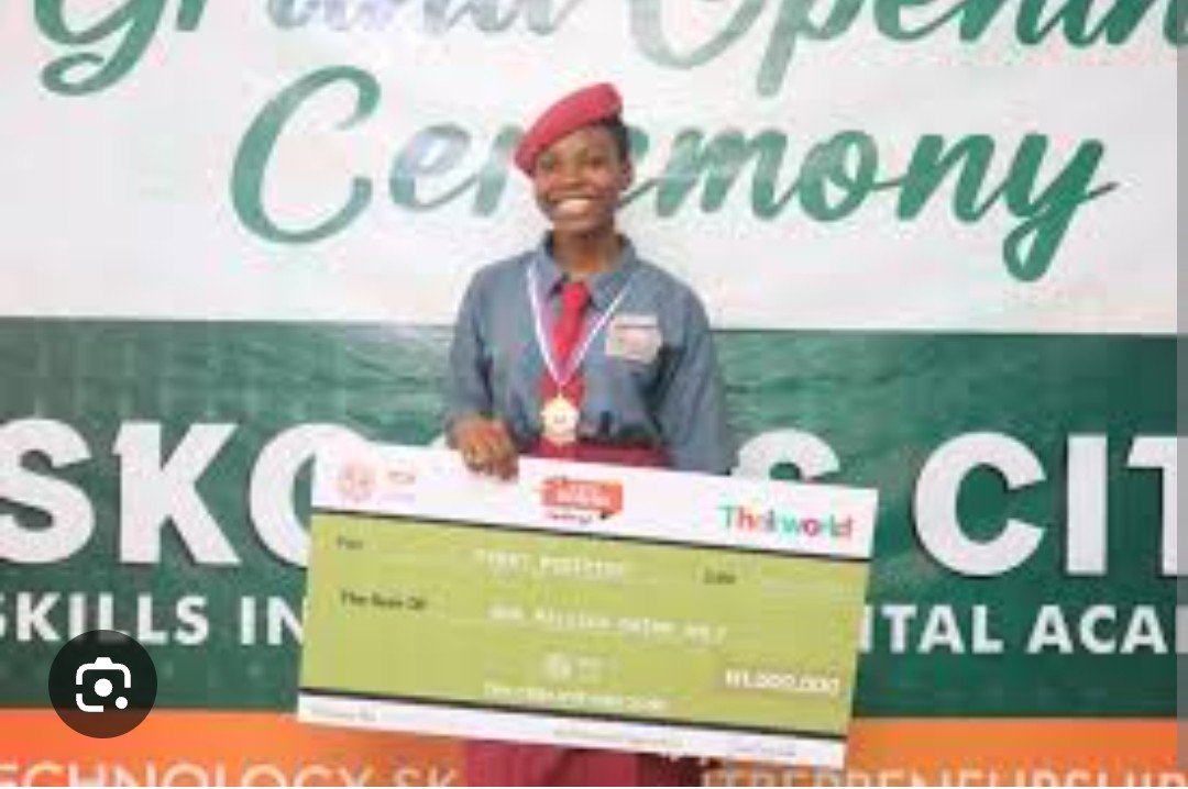 Suurulere Girls Senior Secondary School Student, Edem Favour, Wins N1 Million Grand Prize at TCK Zone District…